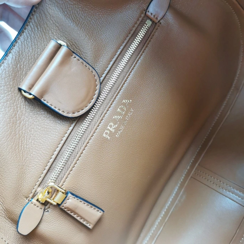Pra*a shopping bags 4137f-0003