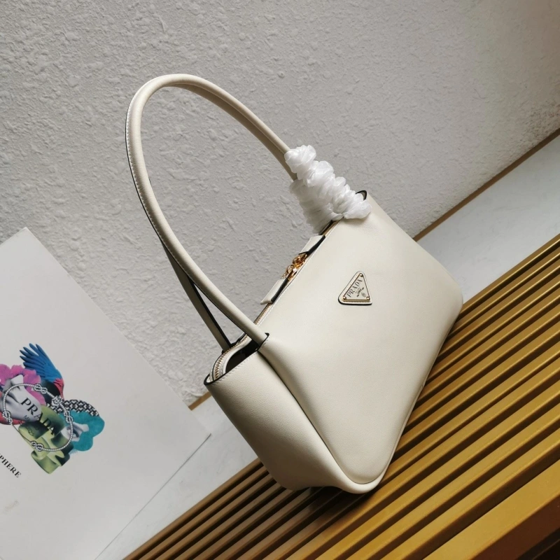 Pra*a shopping bags 4137f-0004