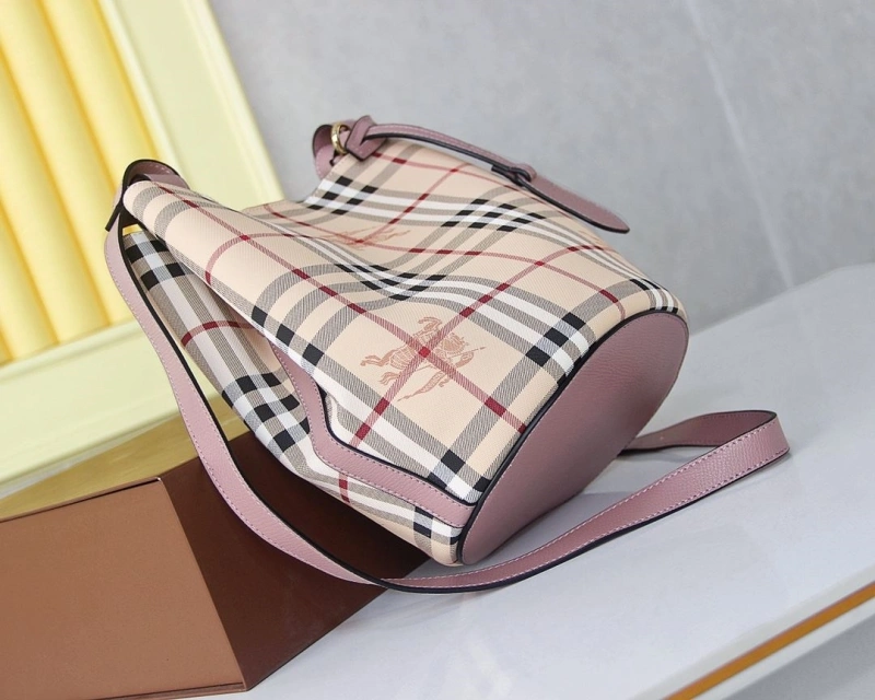 Bv*b*rry bucket bags 4140-0074