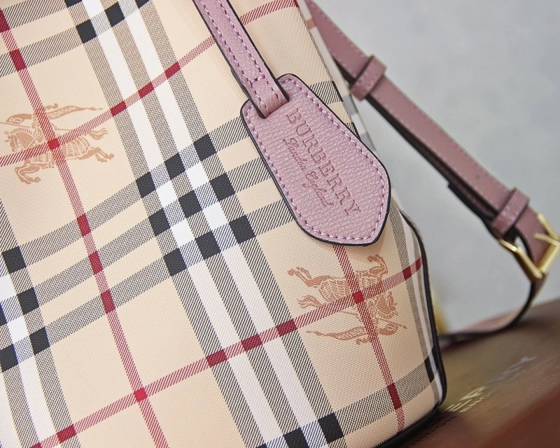 Bv*b*rry bucket bags 4140-0074