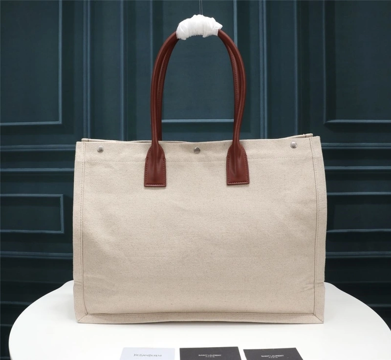 Bv*b*rry shopping bags 4140-0096