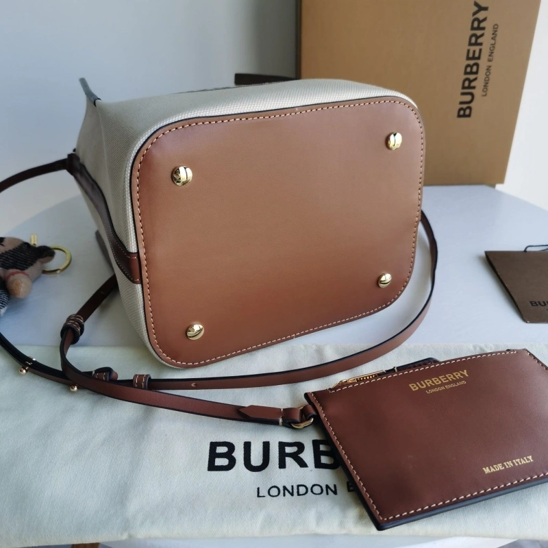 Bv*b*rry bucket bags 4140-0148
