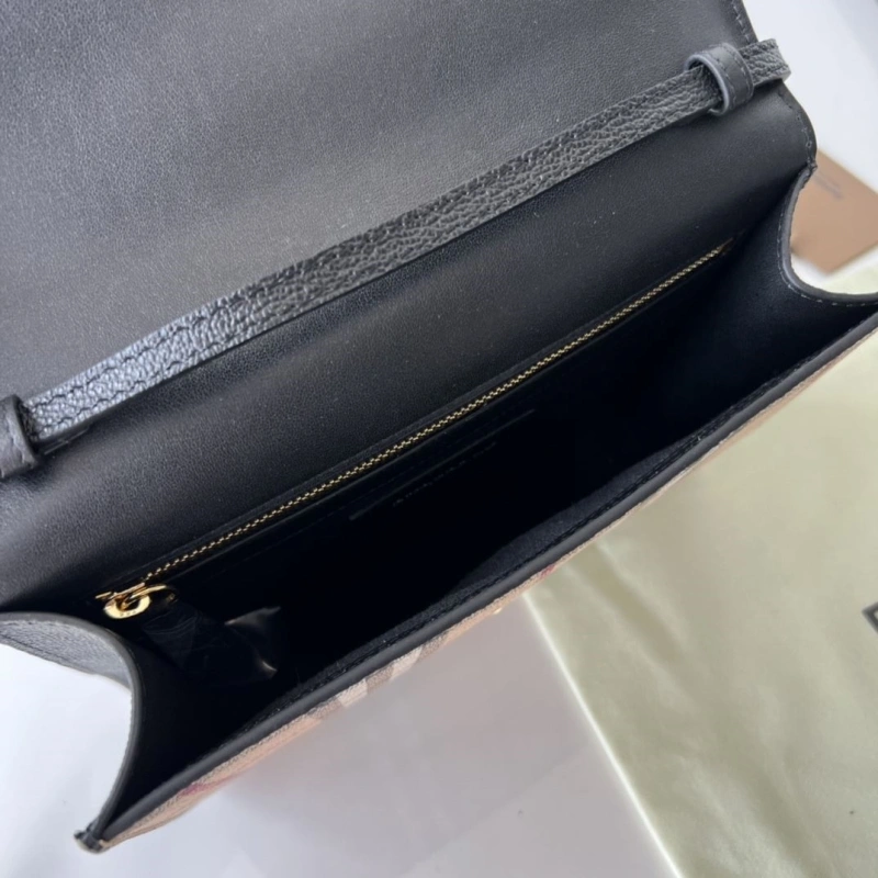 Bv*b*rry satchel bags 4140-0308