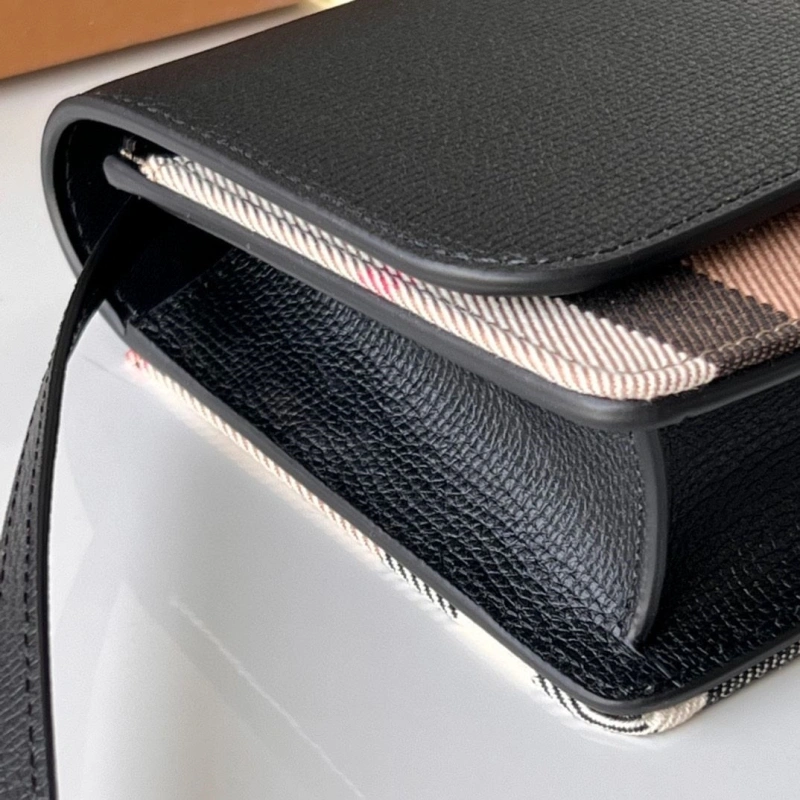 Bv*b*rry satchel bags 4140-0313