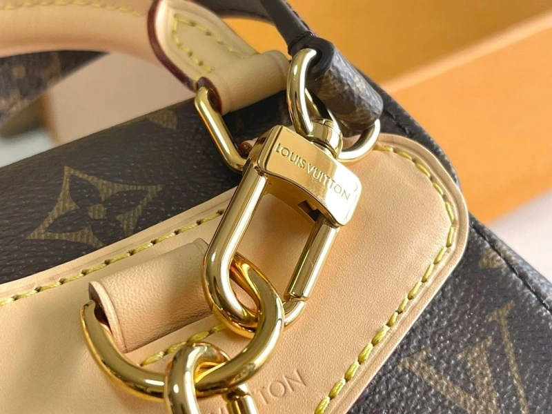 LV Backpacks 4171A-0010