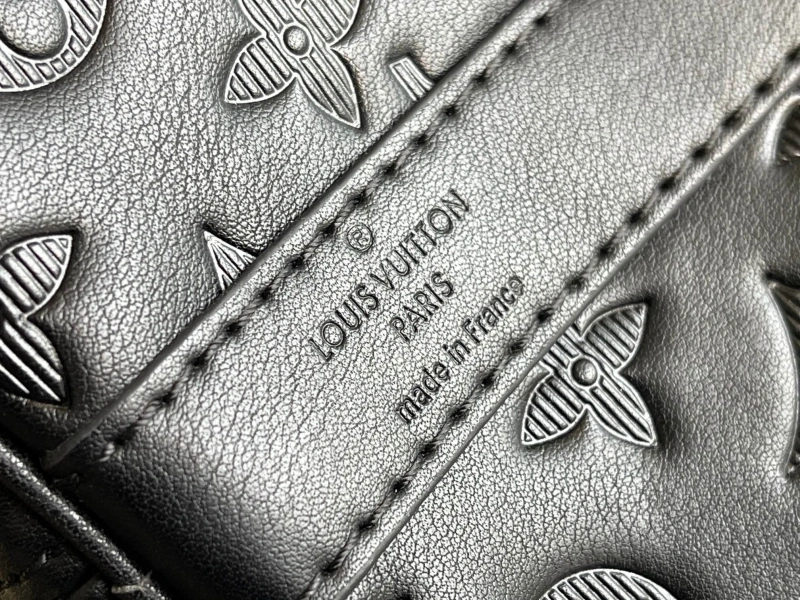 LV Travel Bags 4171A-0042