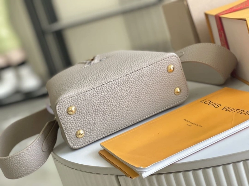 LV Capucines Bags 4171D-0137
