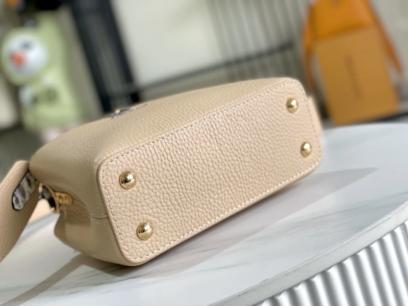 LV Capucines Bags 4171D-0197