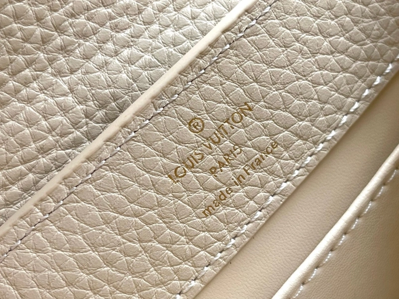 LV Capucines Bags 4171F-0017