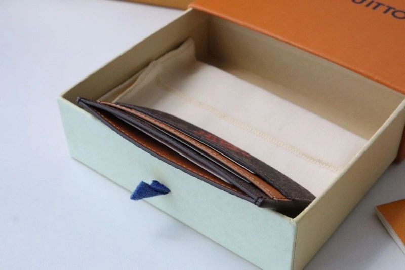 LV Wallets 4178A-0002