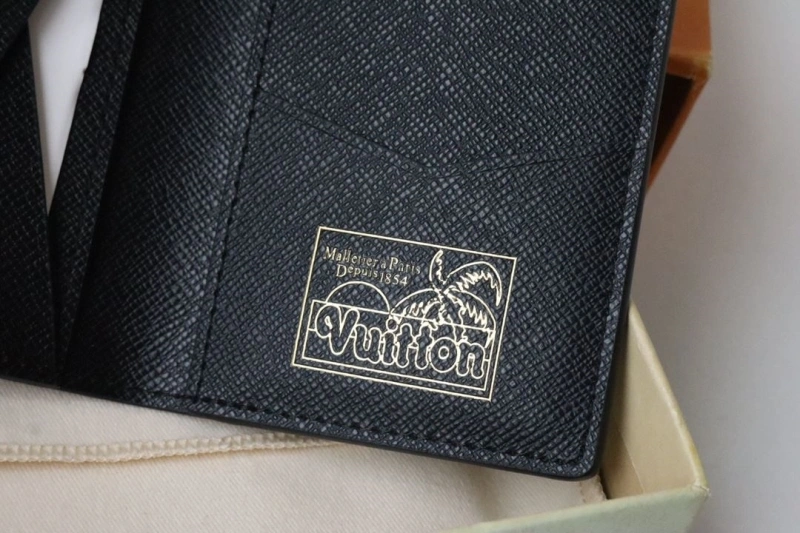 LV Wallets 4178A-0004
