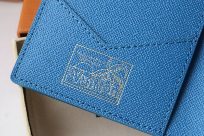 LV Wallets 4178A-0015