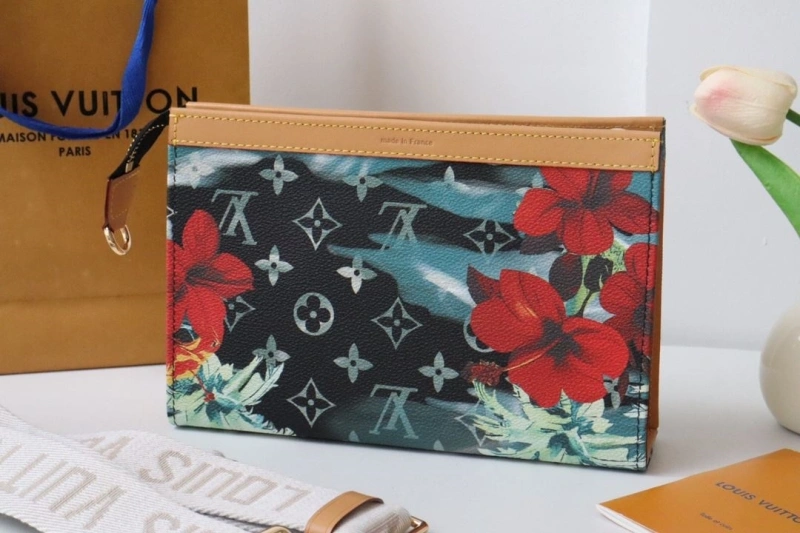 LV Clutch Bags 4178A-0022