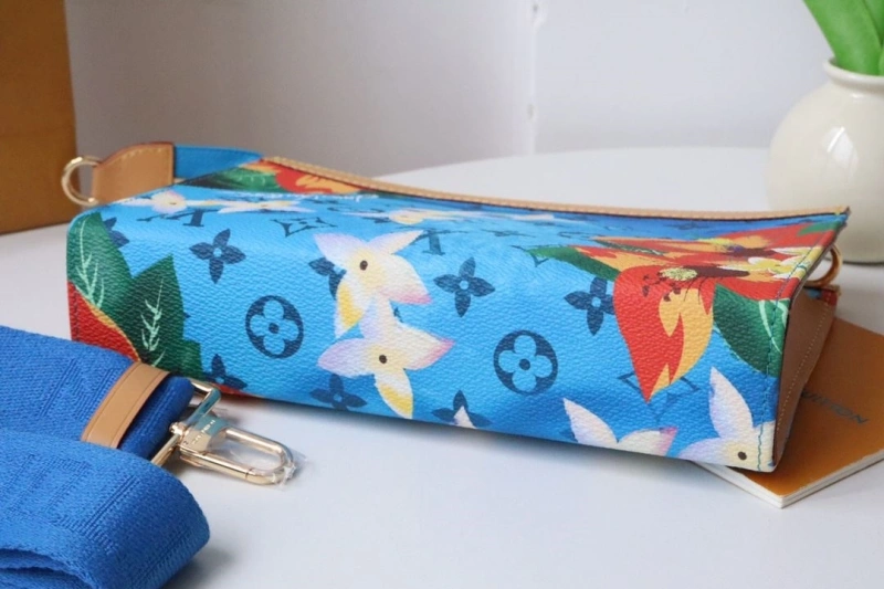 LV Clutch Bags 4178A-0023