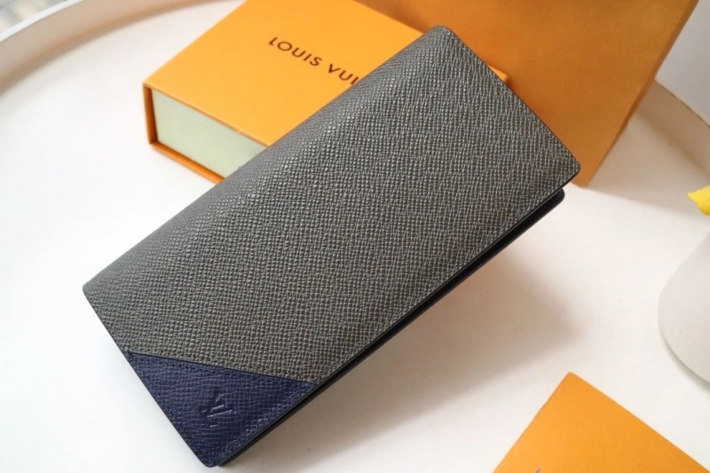 LV Wallets 4178A-0025