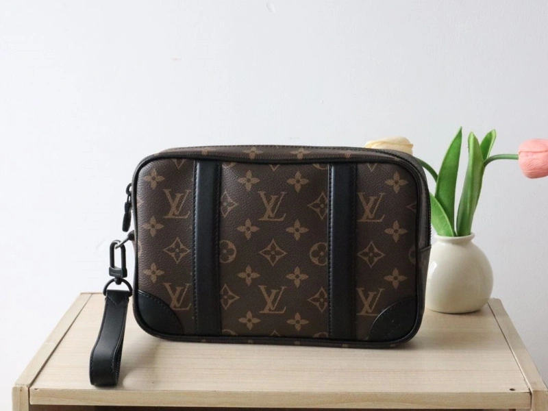 LV Clutch Bags 4178A-0040
