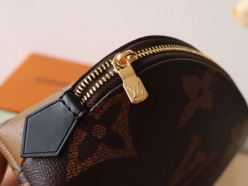 LV Clutch Bags 4178A-0064
