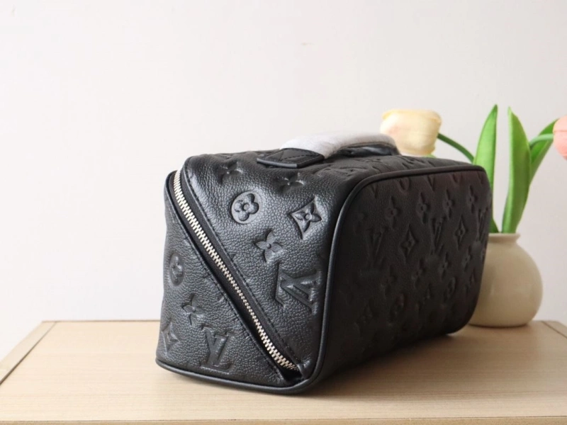 LV Cosmetic Bags 4178A-0067