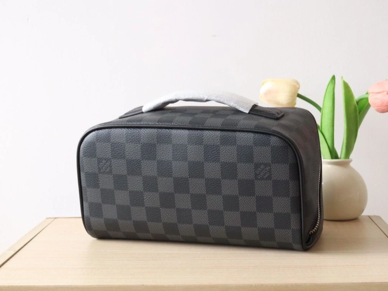 LV Cosmetic Bags 4178A-0068