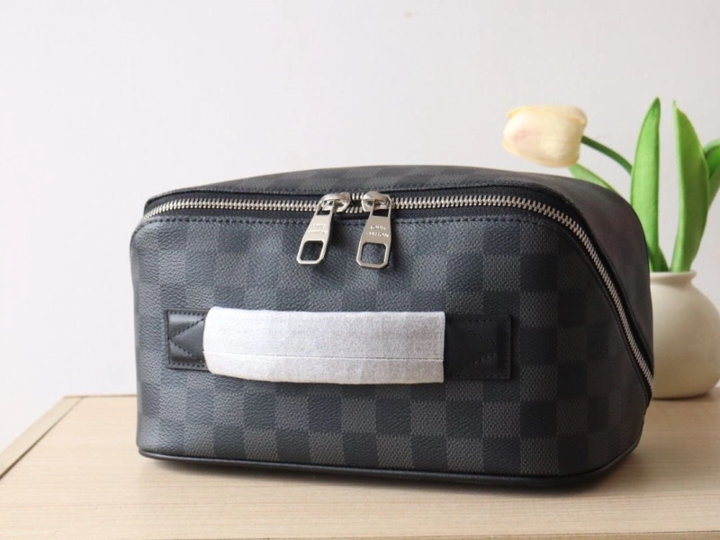 LV Cosmetic Bags 4178A-0068