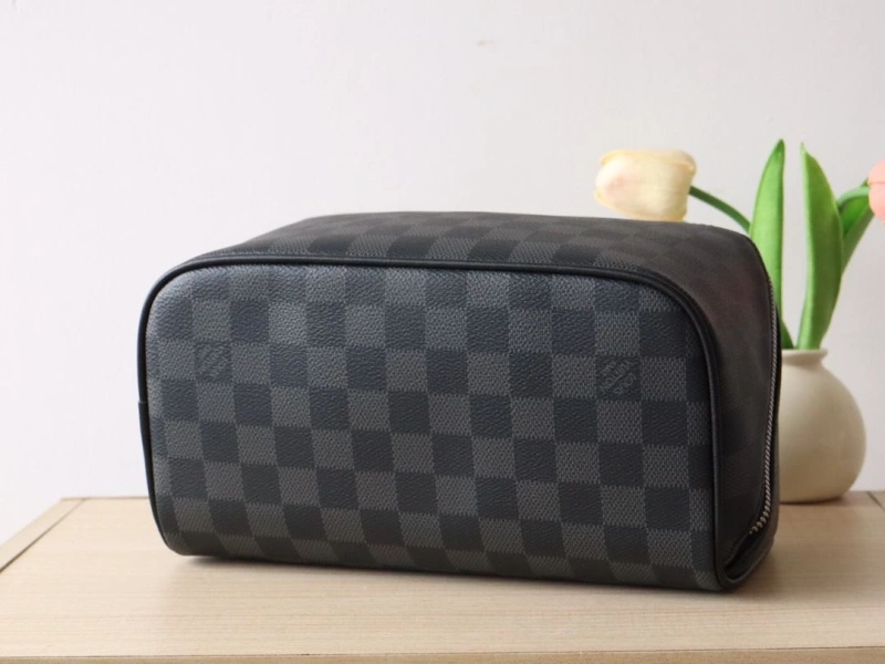 LV Cosmetic Bags 4178A-0068