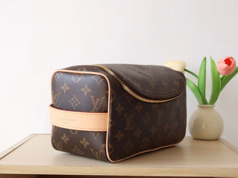 LV Cosmetic Bags 4178A-0071