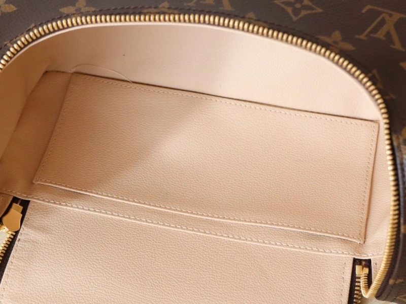LV Cosmetic Bags 4178A-0071