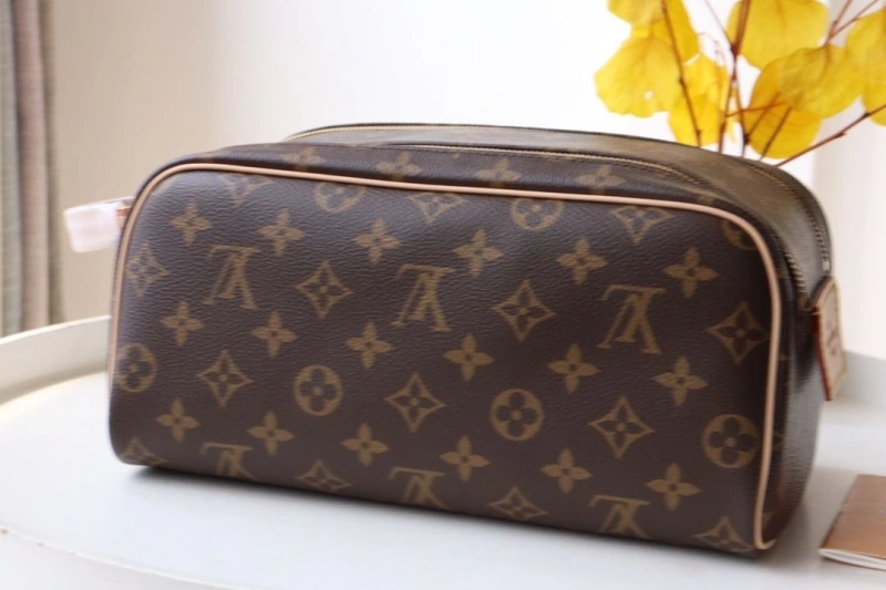 LV Cosmetic Bags 4178A-0073