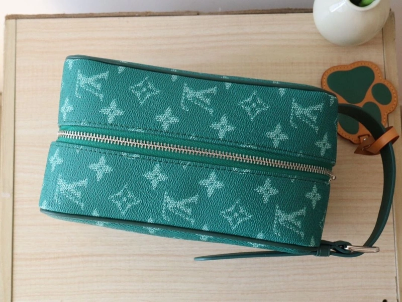 LV Cosmetic Bags 4178A-0088