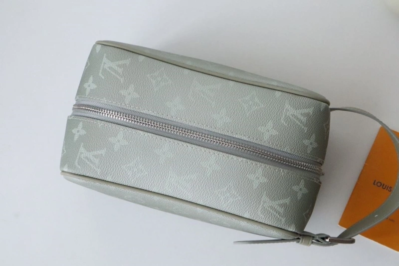 LV Cosmetic Bags 4178A-0094