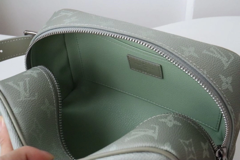 LV Cosmetic Bags 4178A-0094