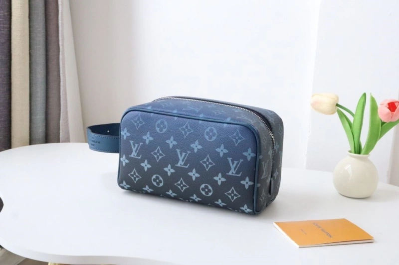 LV Cosmetic Bags 4178A-0095