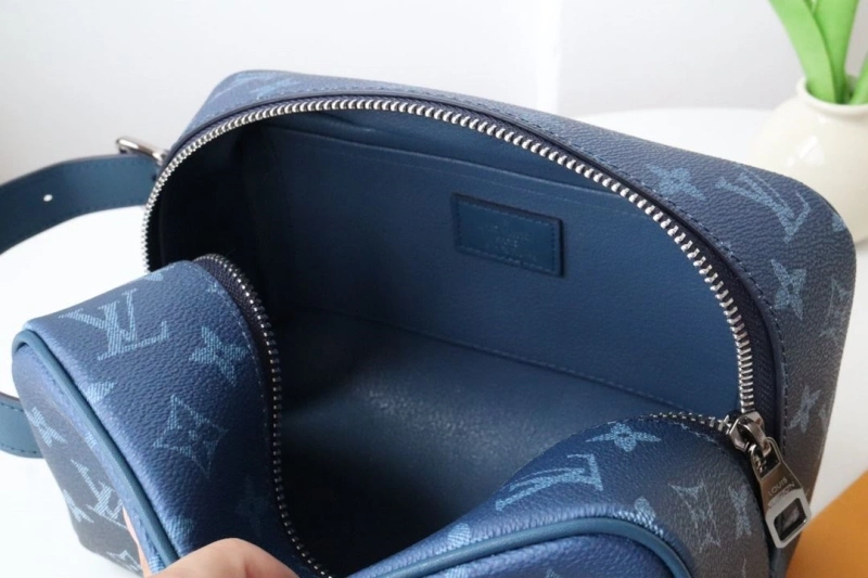 LV Cosmetic Bags 4178A-0095
