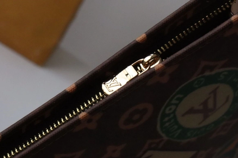 LV Clutch Bags 4178A-0113