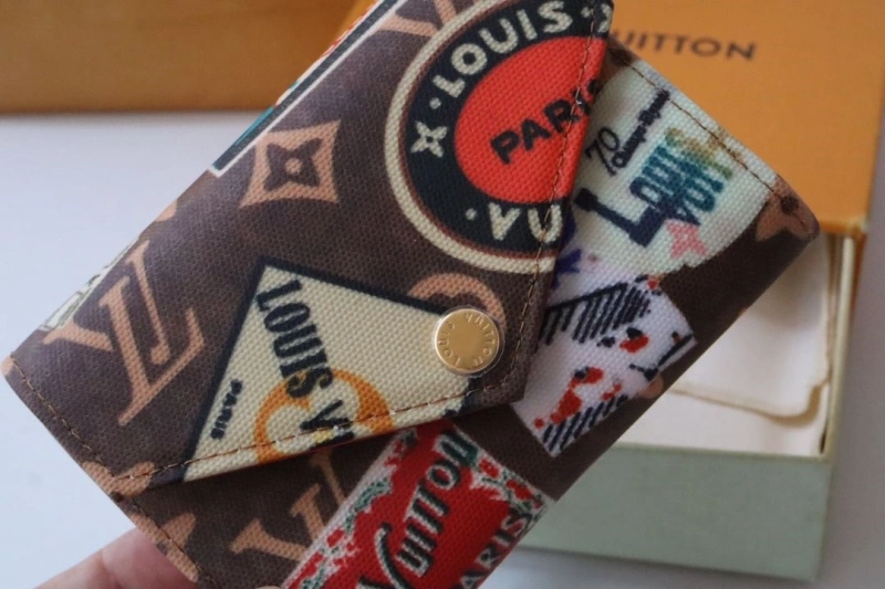 LV Wallets 4178A-0116