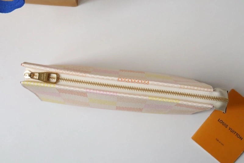 LV Clutch Bags 4178A-0152