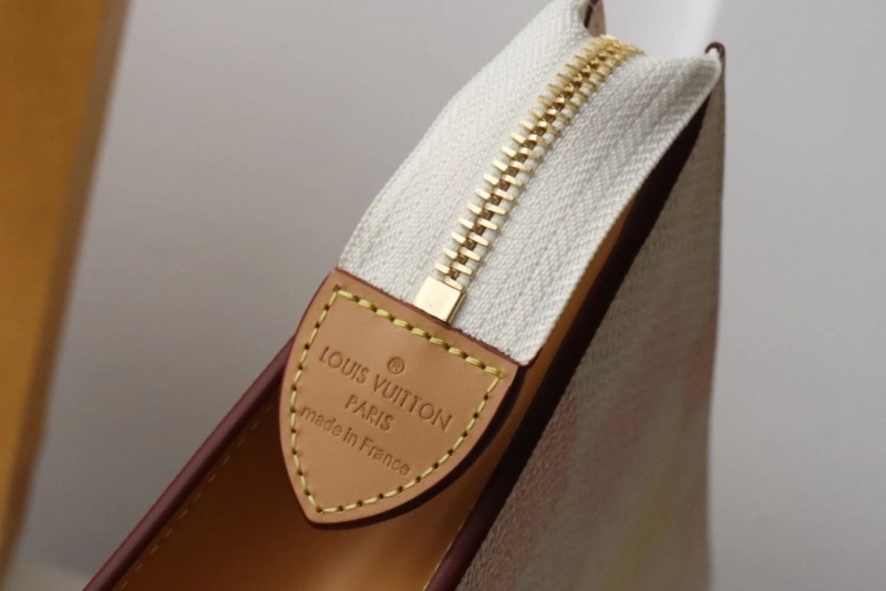 LV Clutch Bags 4178A-0152