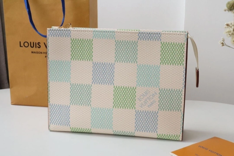 LV Clutch Bags 4178A-0153