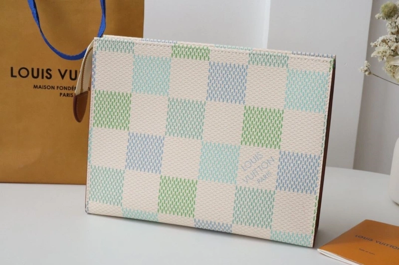 LV Clutch Bags 4178A-0153