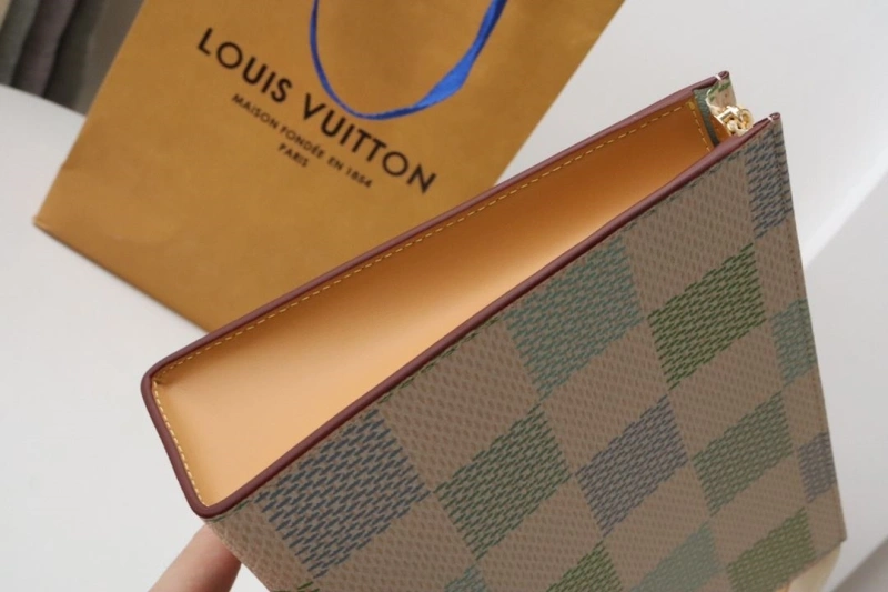 LV Clutch Bags 4178A-0153