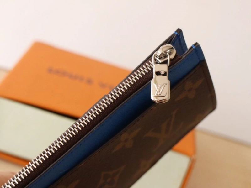 LV Wallets 4178A-0197