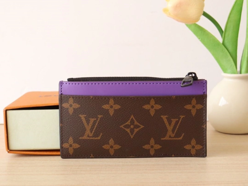 LV Wallets 4178A-0199