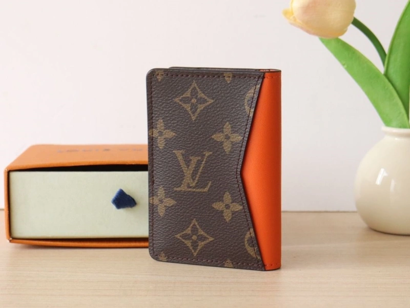 LV Wallets 4178A-0202