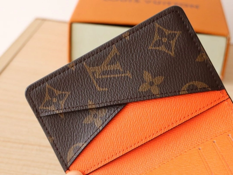 LV Wallets 4178A-0202