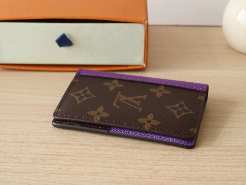 LV Wallets 4178A-0203