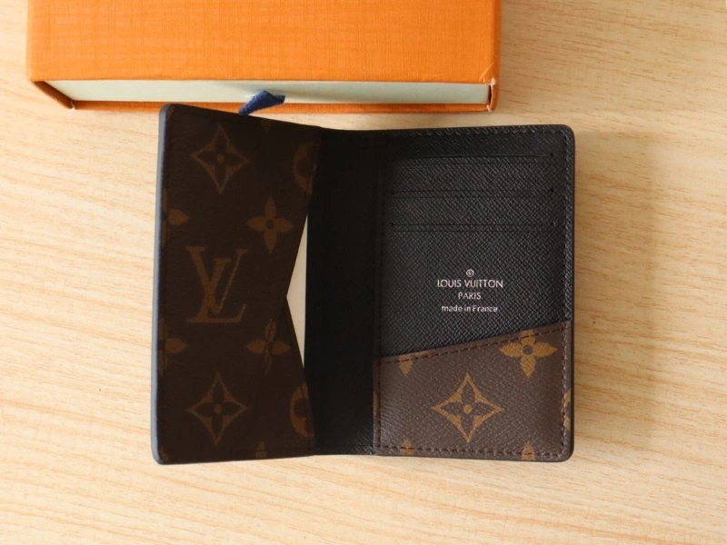 LV Wallets 4178A-0206
