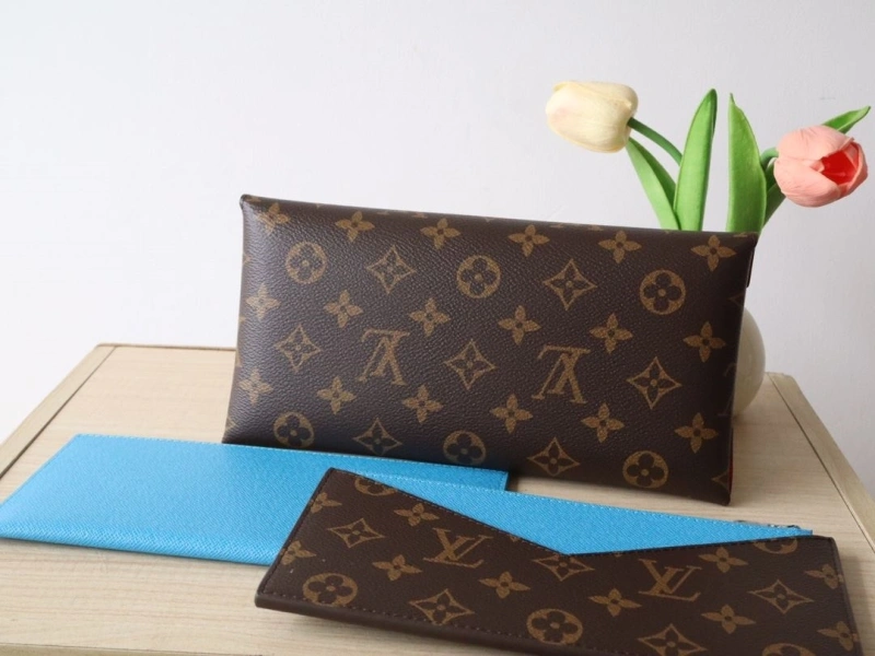 LV Clutch Bags 4178A-0209
