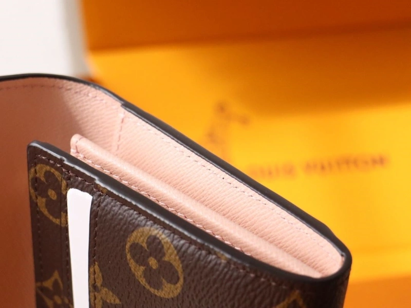 LV Wallets 4178A-0217