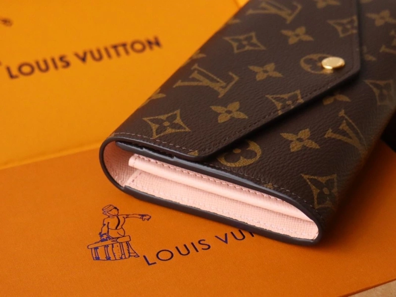 LV Wallets 4178A-0217