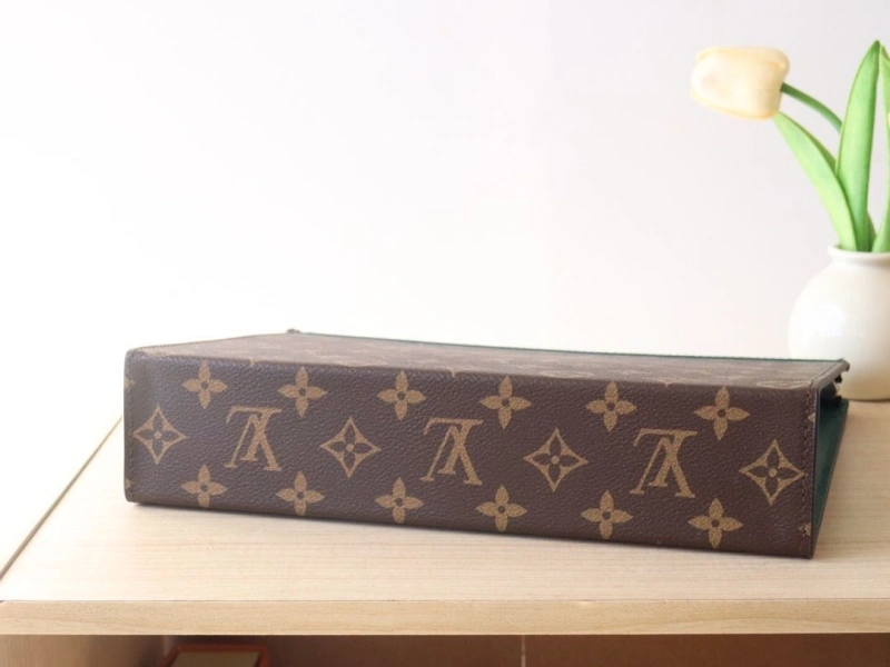 LV Clutch Bags 4178A-0235